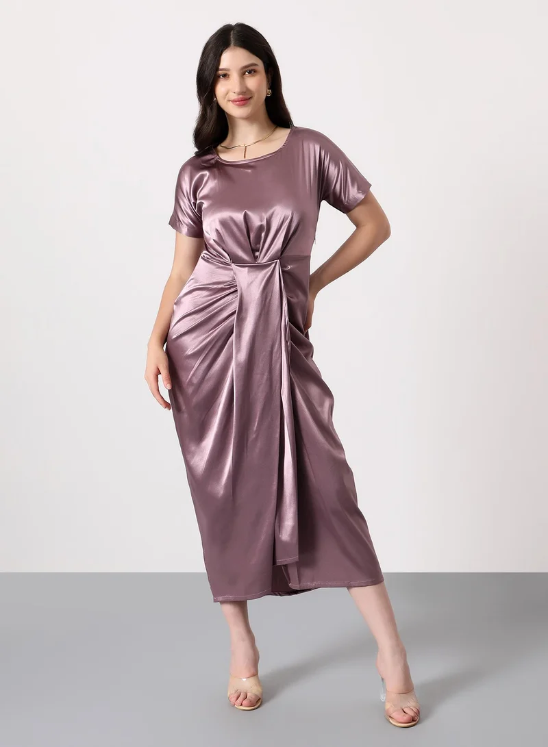 Pinacolada  Women's Nude Pink Draped Midi Dress | فستان نسائي | كم قصير | بنقشة سادة | طول ميدي/حتى منتصف الساق | كاجوال ويومي | ياقة دائرية for Women | Best Price UAE