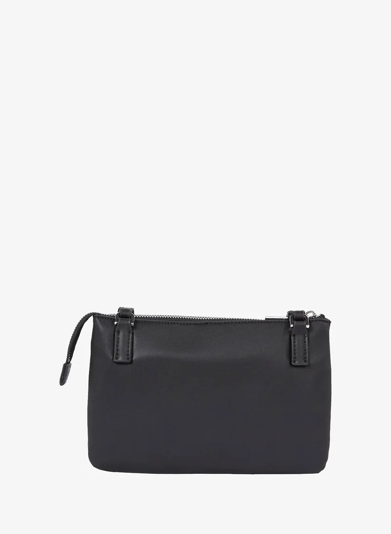 كالفن كلاين حقيبة كروس