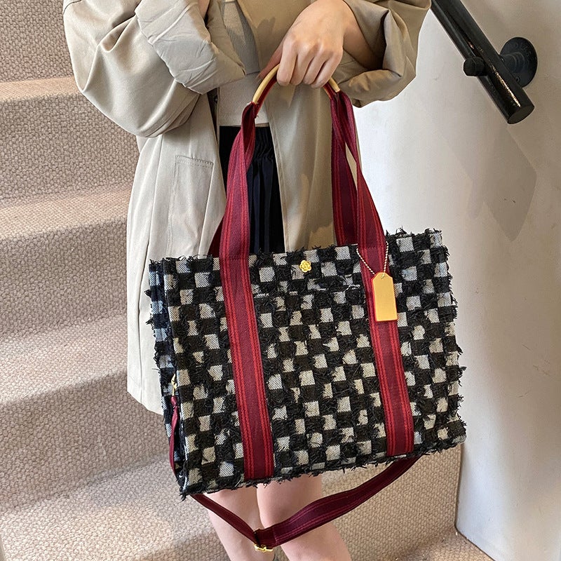 Large Capacity Denim Rip Bag Women'S Fashionable Simple Shoulder Crossbody Casual Commuter Tote Bag