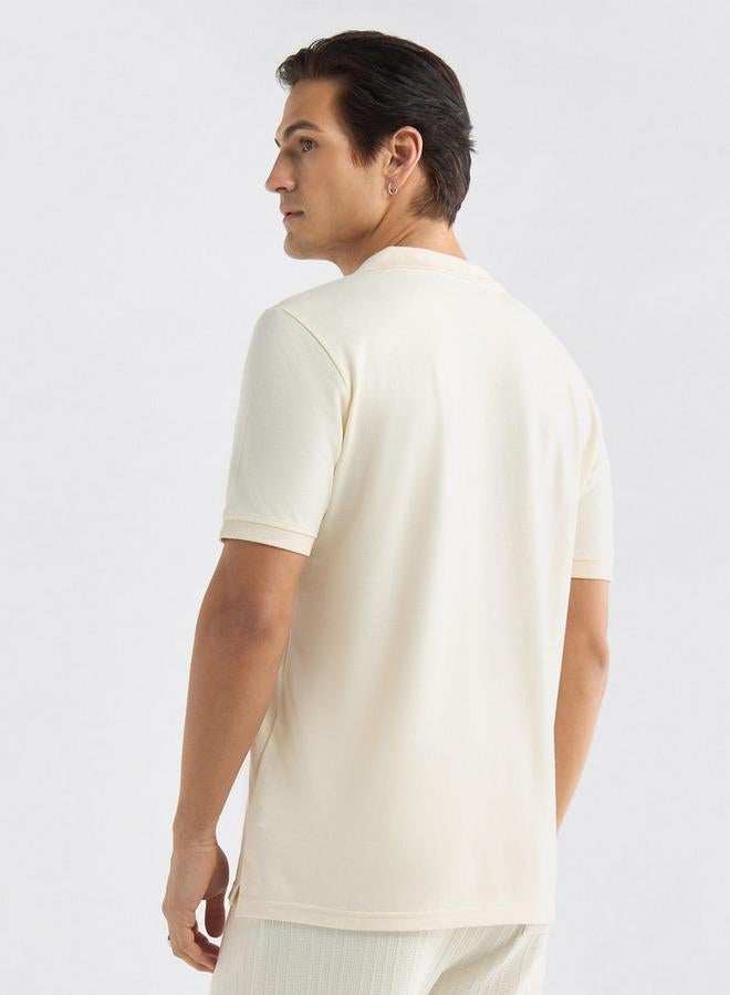 سبلاش فيڤ تيشيرت بولو سادة بأكمام قصيرة - Image 3