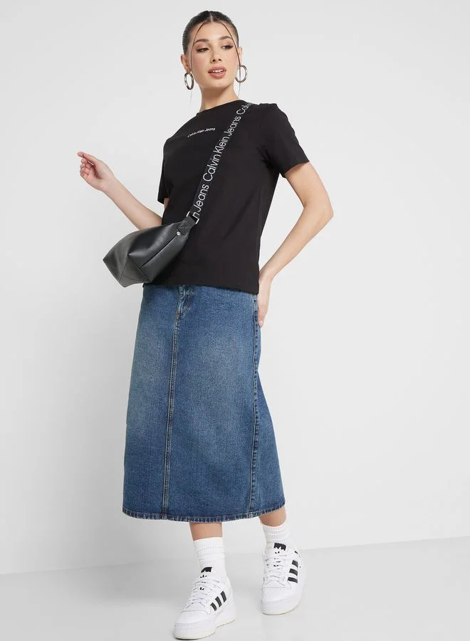 Calvin Klein Jeans Crew Neck Logo T-Shirt