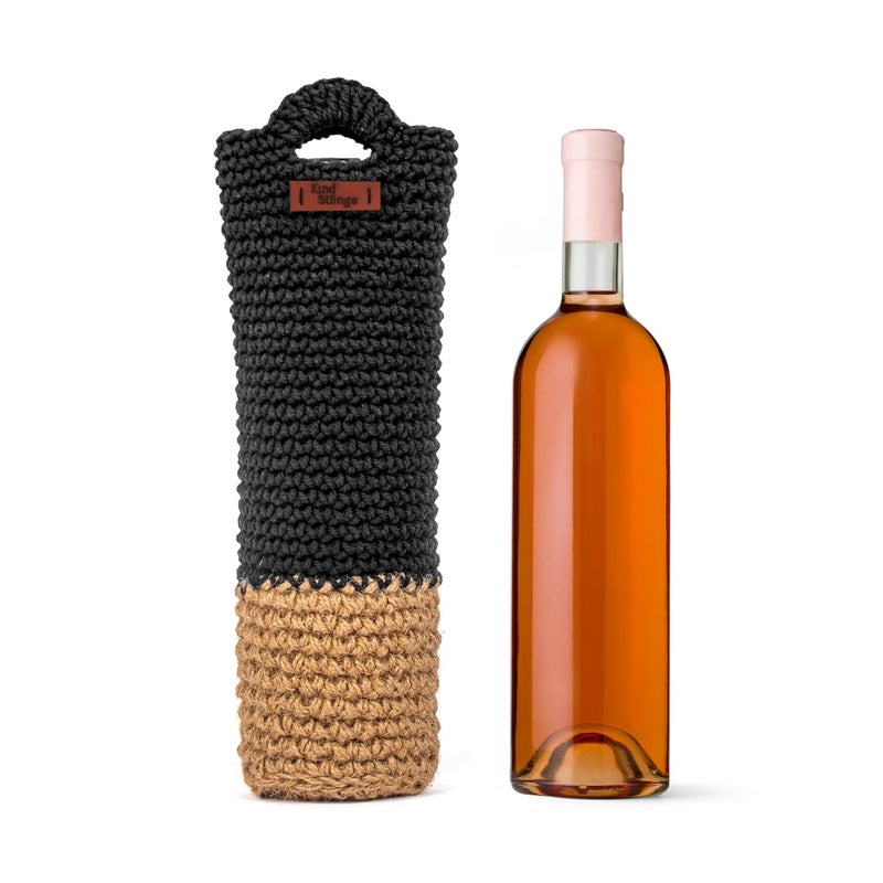 Kind Strings Cotton Bottle Bag Wine Bottle Gift Bag Handmade Eco-Friendly Crochet Knitted Water Bottle Cover for 1 Litre Bottles for Office & Travel (Black & Beige) - Image 1