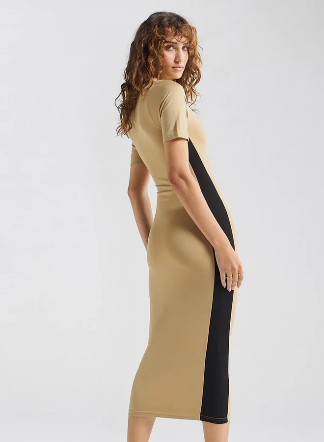 Splash FAV Panelled Bodycon Dress with Round Neck and Short Sleeves