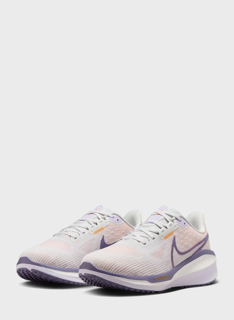 Nike Vomero 17
