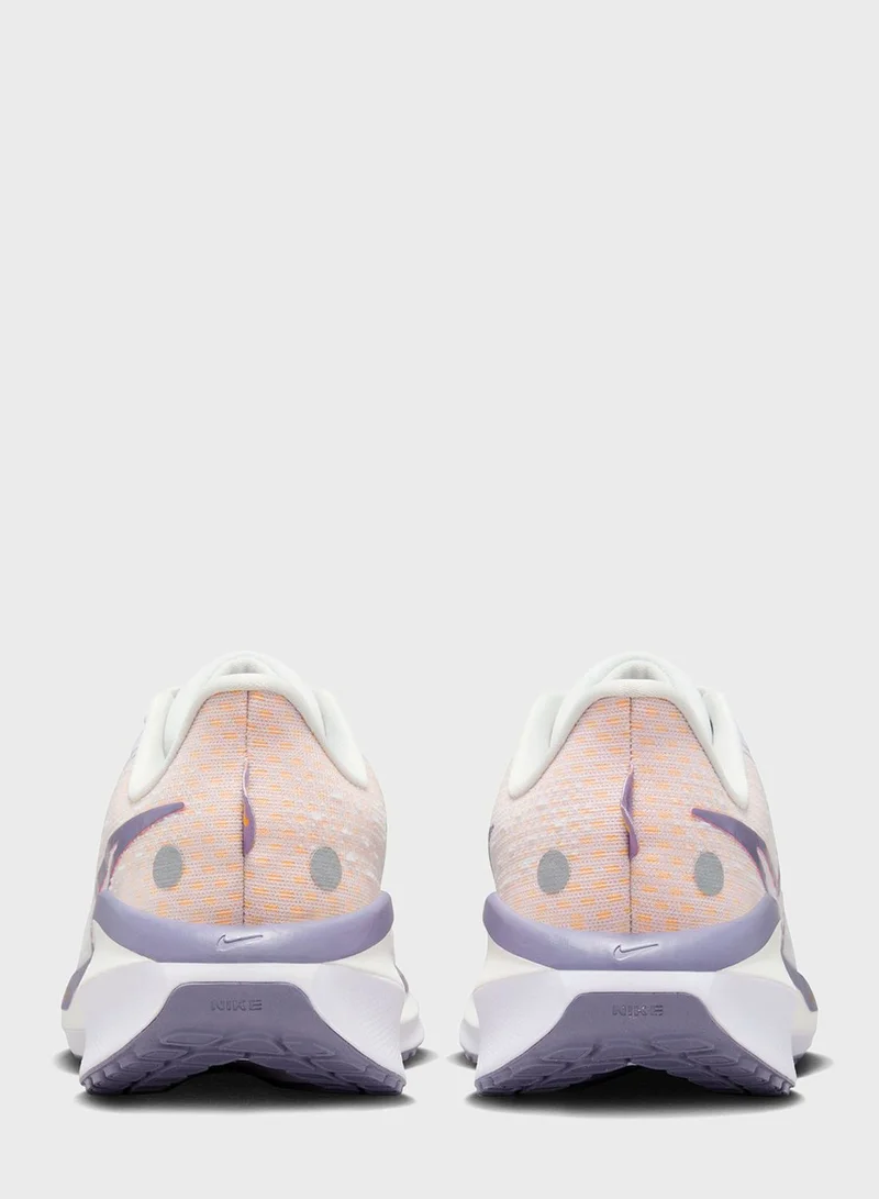 Nike Vomero 17