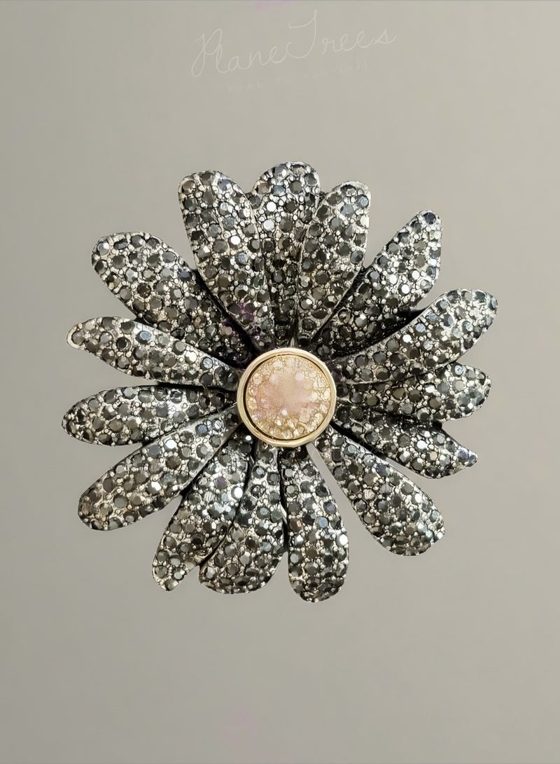 PLANE TREES Vintage Crystal Flower Brooch – Sparkling Petal Design with Pearl Center - Image 1