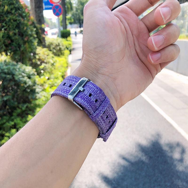 إيروريكس سوار ساعة سامسونج جالاكسي الترا / الترا 2025 من النايلون القماشي (رمادي غامق) - Image 5