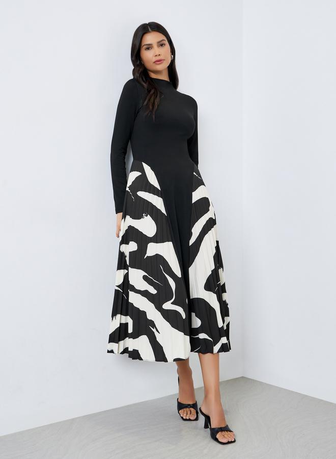 ستايلي فستان ميدي بتفاصيل كسرات - Image 2