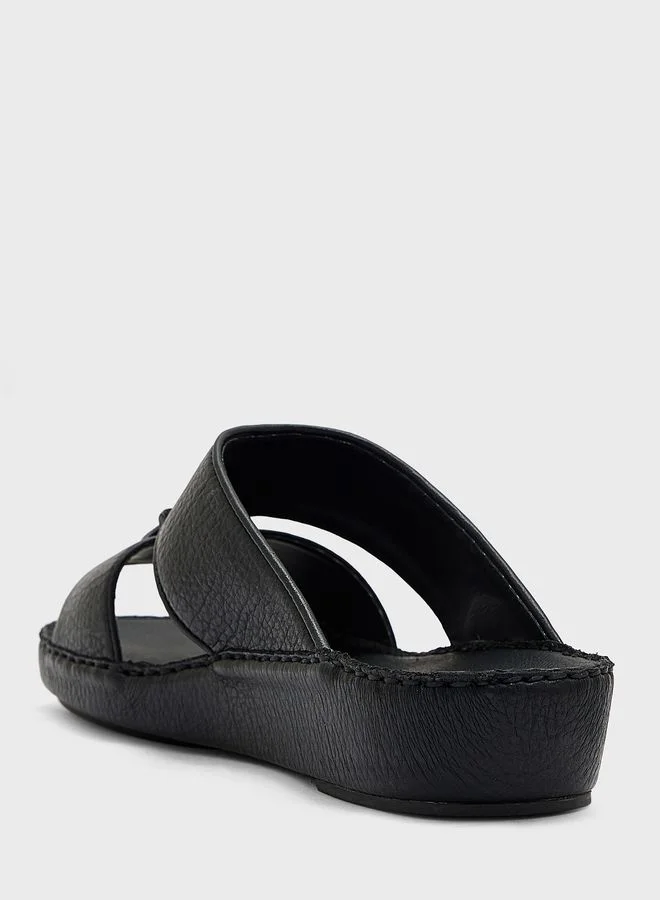 Robert Wood Buckle Detail Traditional Arabic Sandals