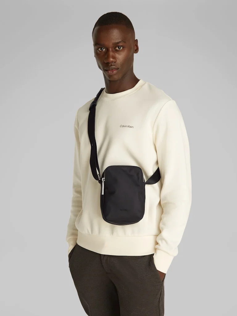 CALVIN KLEIN BUSINESS REPORTER BAG