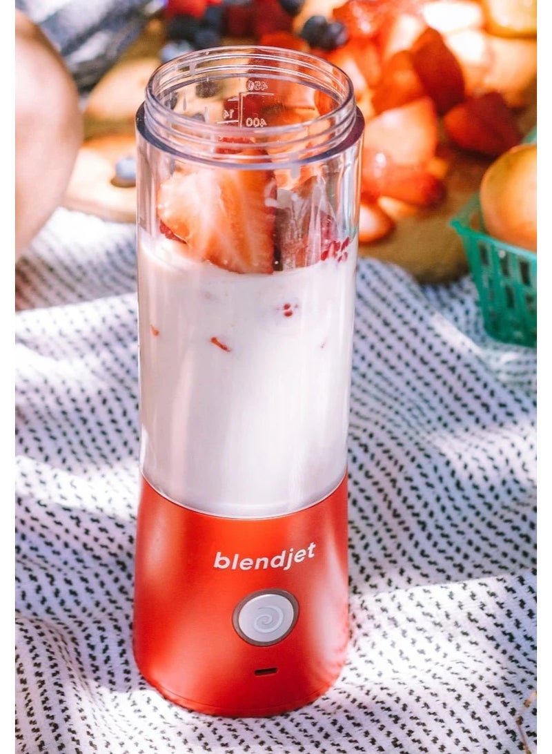 blendjet The BlendJet 2 red is a compact, 16 oz (20 oz total capacity) portable blender - Image 3