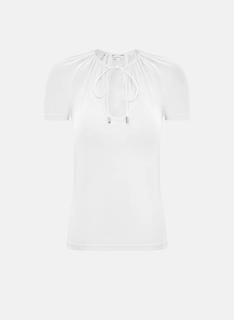 Lichi T-shirt with a teardrop neckline and tie-up collar