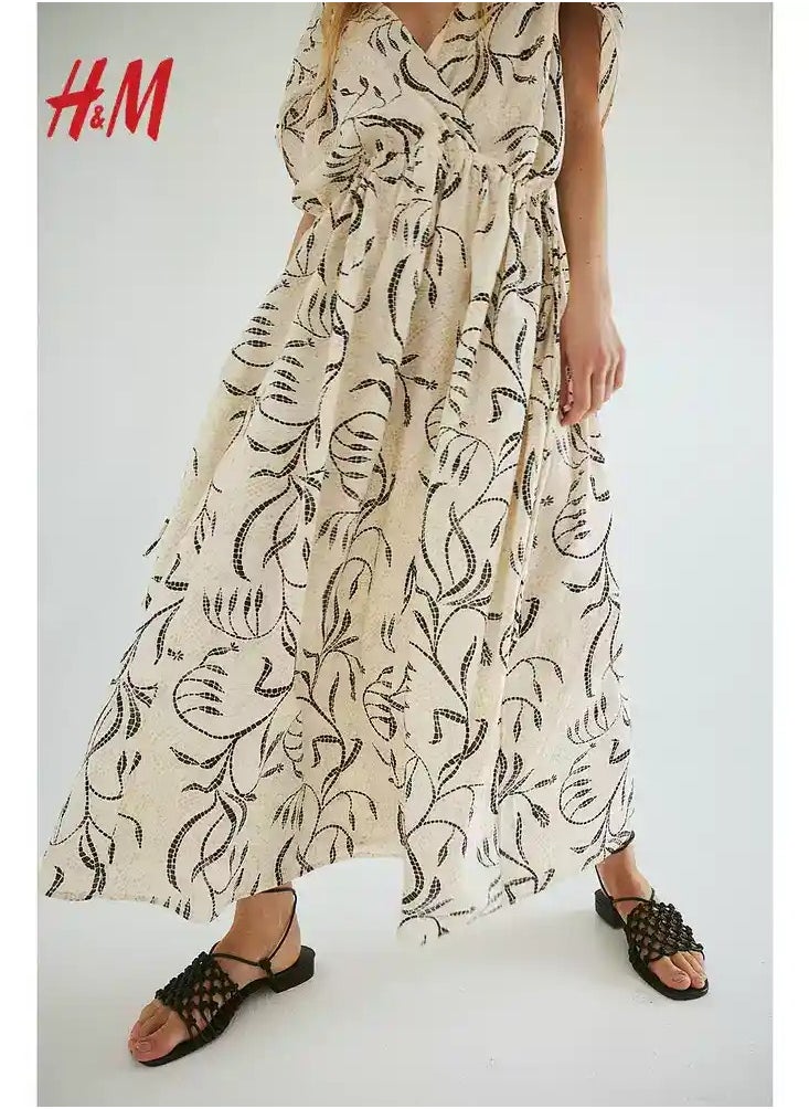H and M - HM Women's New Loose Lightweight Comfortable And Fashionable Dress - Image 1