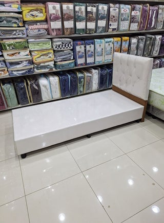 سرير بوكس ​​فاخر خشب ملبس جلد بقواعد بلاستيك مقاس 90*190سم - pzsku/Z1C7D4021D19BB5DDCC32Z/45/_/1694364085/a37e8667-c600-43f2-9349-b00e78251669