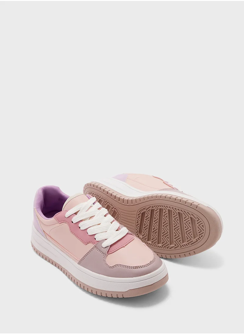 Ginger Colorblock Lace Up Sneakers