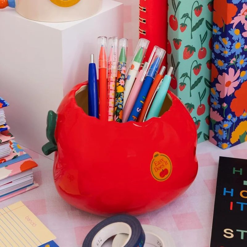 بان دو كوب أقلام سيراميك بتصميم تفاحة