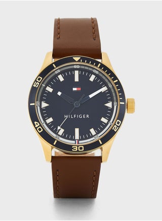 Essentials Round Analog Watch - pzsku/Z1C85993B70DF2BBF22BDZ/45/1746747757/ee5d8bef-f411-45ad-9cf1-3609f83dd5da