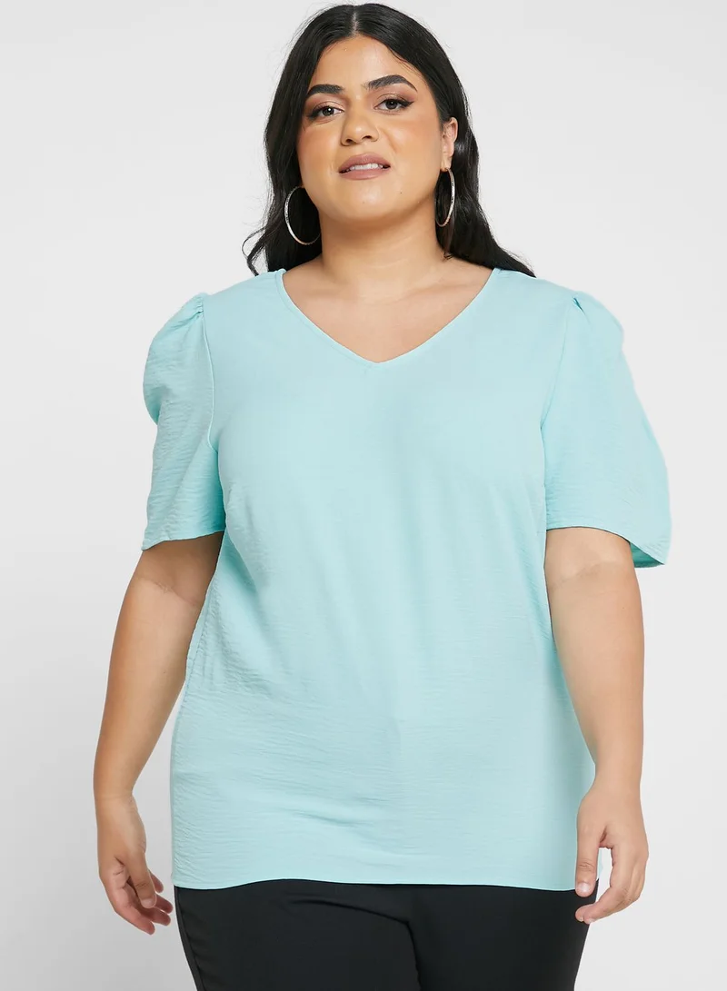 Only Carmakoma Casual V-Neck Top