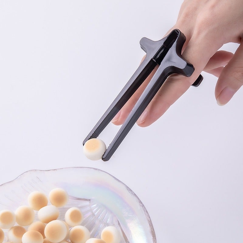 Innovative Finger Chopsticks, Non-Slip, Portable for Gaming and Snacks Black 