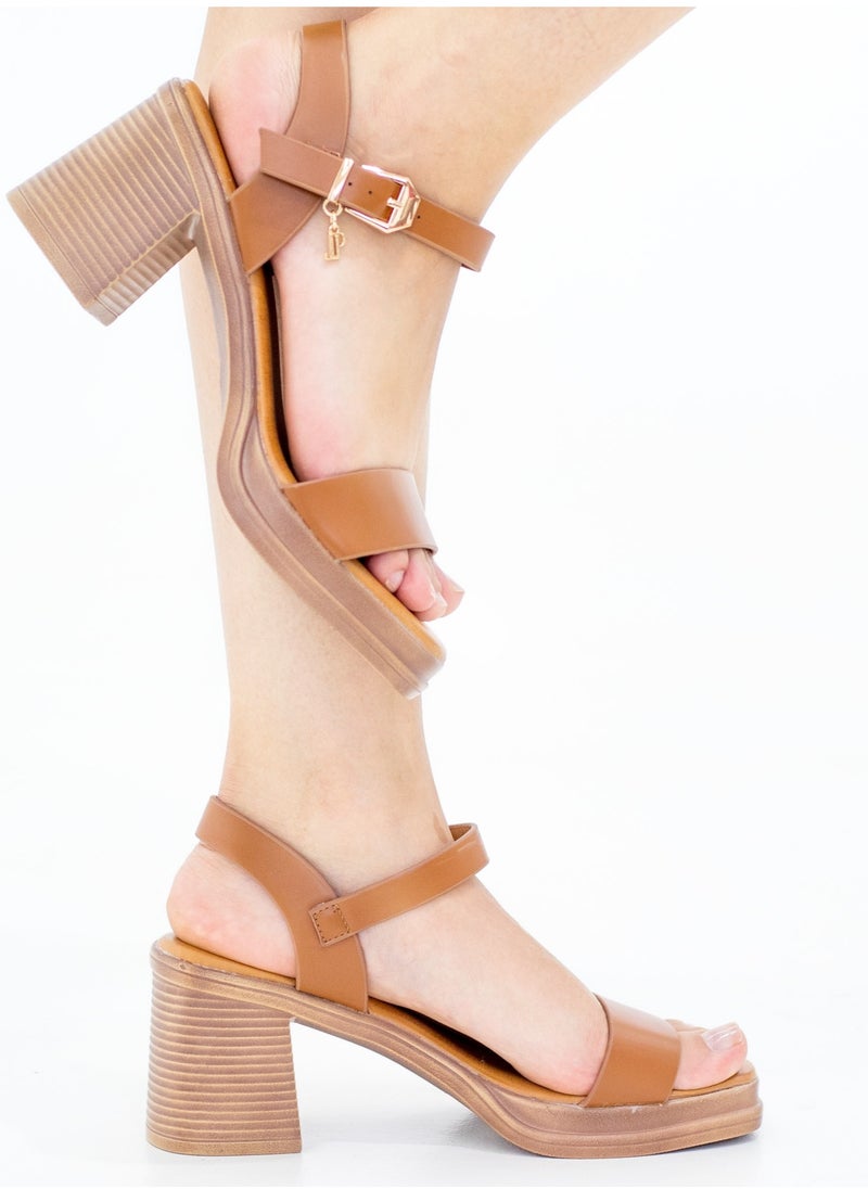 Kajal one band sandal on 7.5cm block heel brown - pzsku/Z1C8CD492572E9E9EB082Z/45/_/1707239958/fd315f92-5cc5-4b96-9727-0c53733367fc