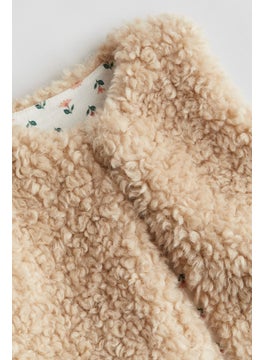 H&M Fluffy Gilet  - Image 2
