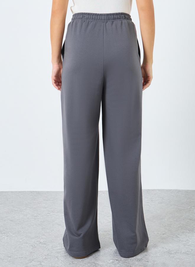 Styli High Waisted Wide Leg Pintuck Jogger With Badge Detail - Image 4