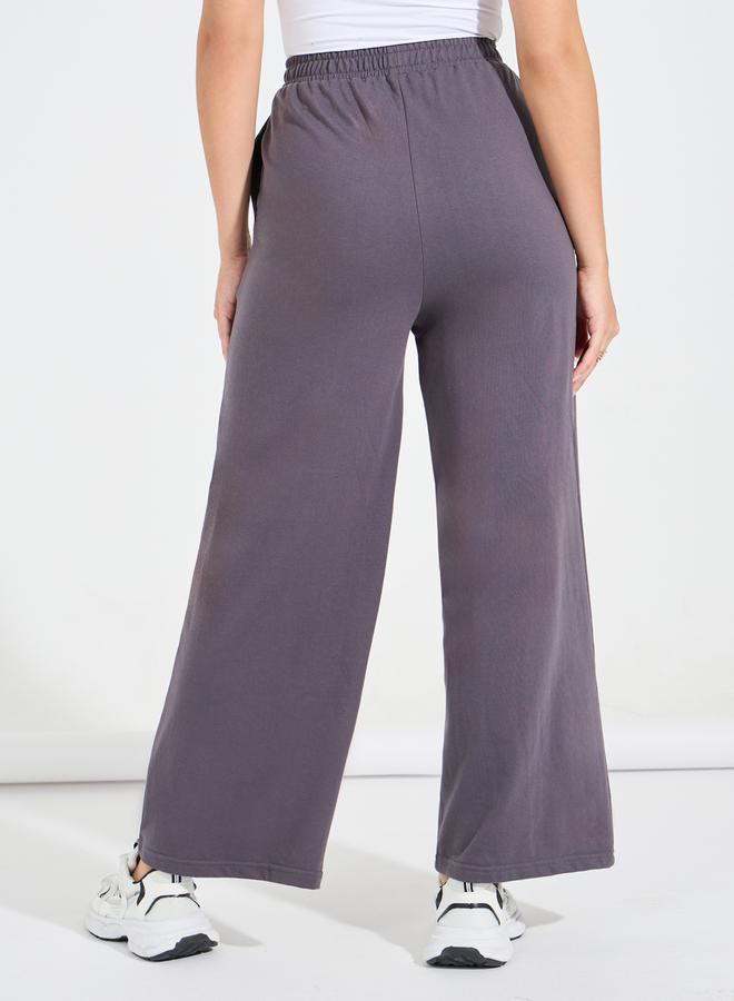 Styli High Waisted Wide Leg Pintuck Jogger With Badge Detail - Image 3