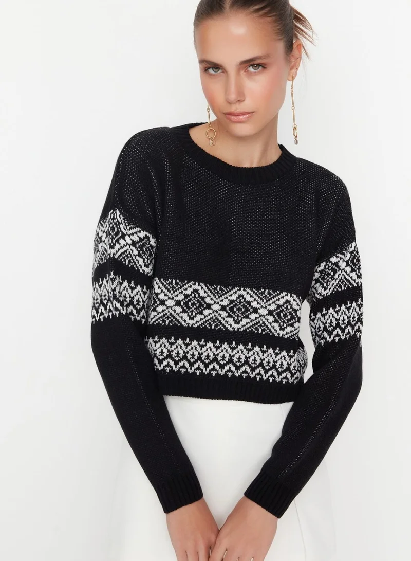 trendyol Printed Crop Sweater