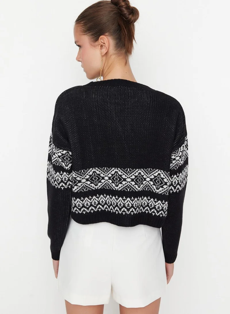 trendyol Printed Crop Sweater