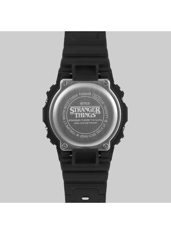 كاسيو ساعة كاسيو جي شوك DW-5600STT-1DR الرقمية للرجال | مقاومة للصدمات | مقاومة للماء حتى 200 متر | إضاءة LED خلفية | ساعة إيقاف ومؤقت تنازلي | سوار راتنج أسود - Image 4