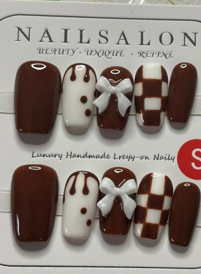 أظافر صناعية على شكل نعش وشطرنج - Image 2