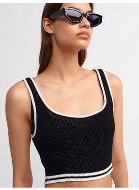 ديلفين 10407 Square Neck Knitwear Crop-Black-Ecru