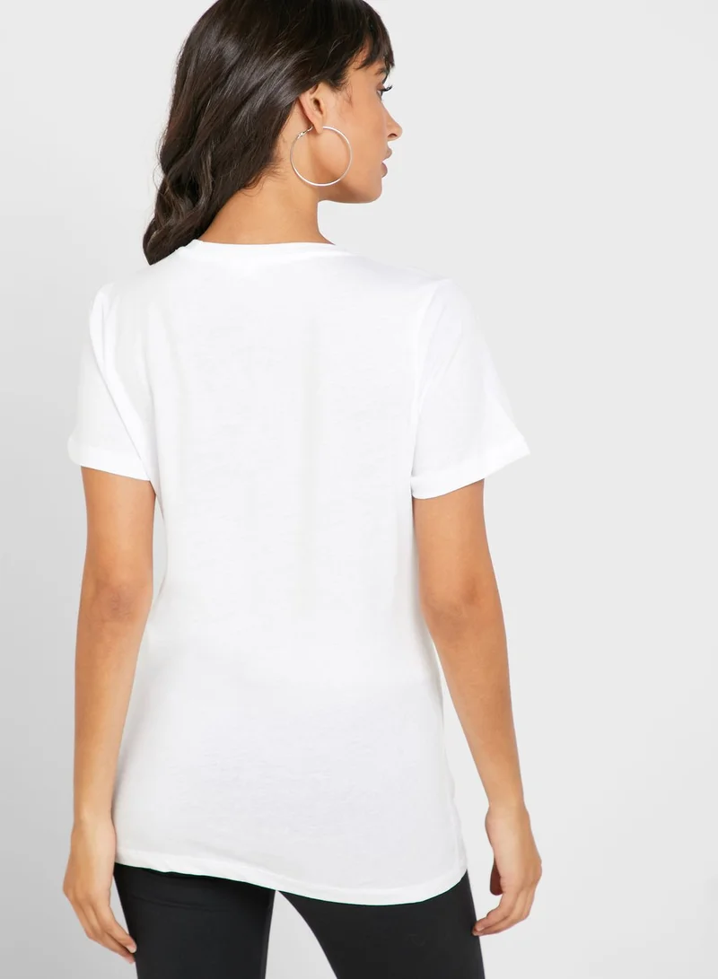 Reebok Training Essential Graphic Delta T-Shirt