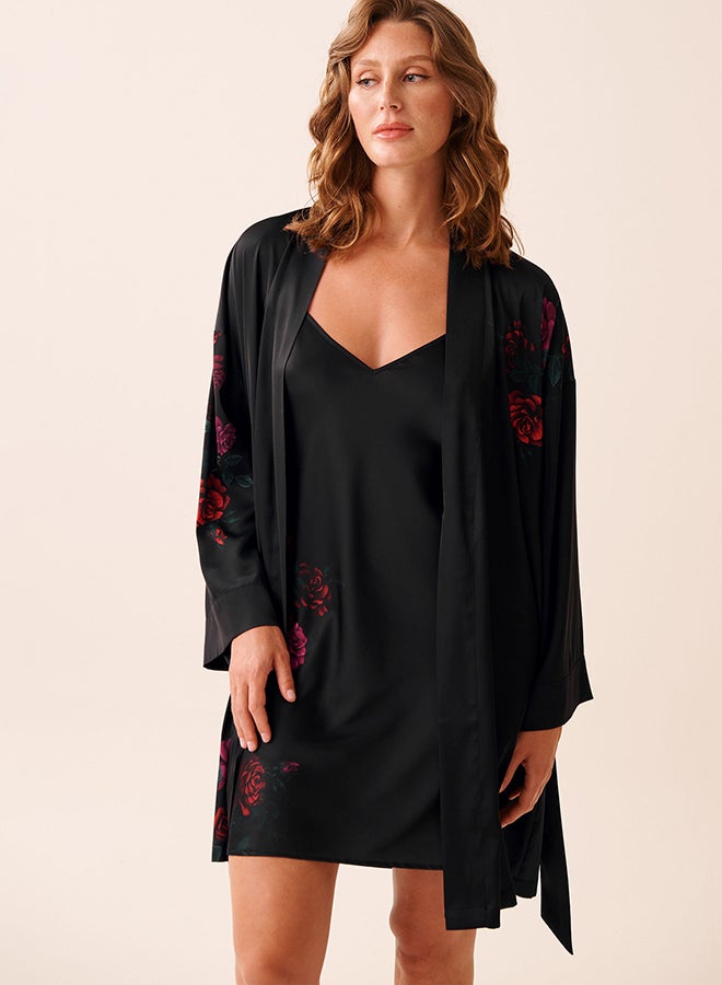La Vie en Rose Red Rose Print Satin Kimono - Image 4