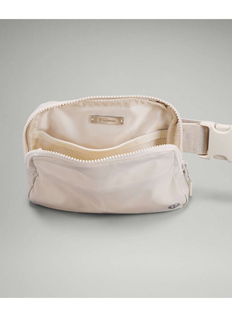 Lululemon Everywhere Belt Bag, Compact, and Convenient Belly Bag with Zippered Pockets, Easy-Access Exterior Pocket, and Interior Essentials Pocket for On-the-Go Storage，off-white - Image 5