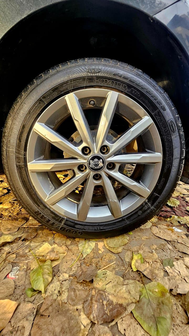 Spedy Car Alloy Wheel Cap Wheel Hub Caps Centre Cover Simple Stick On Compatible with Any car VIP Design Set of 4 Spennwheln10 - Image 3