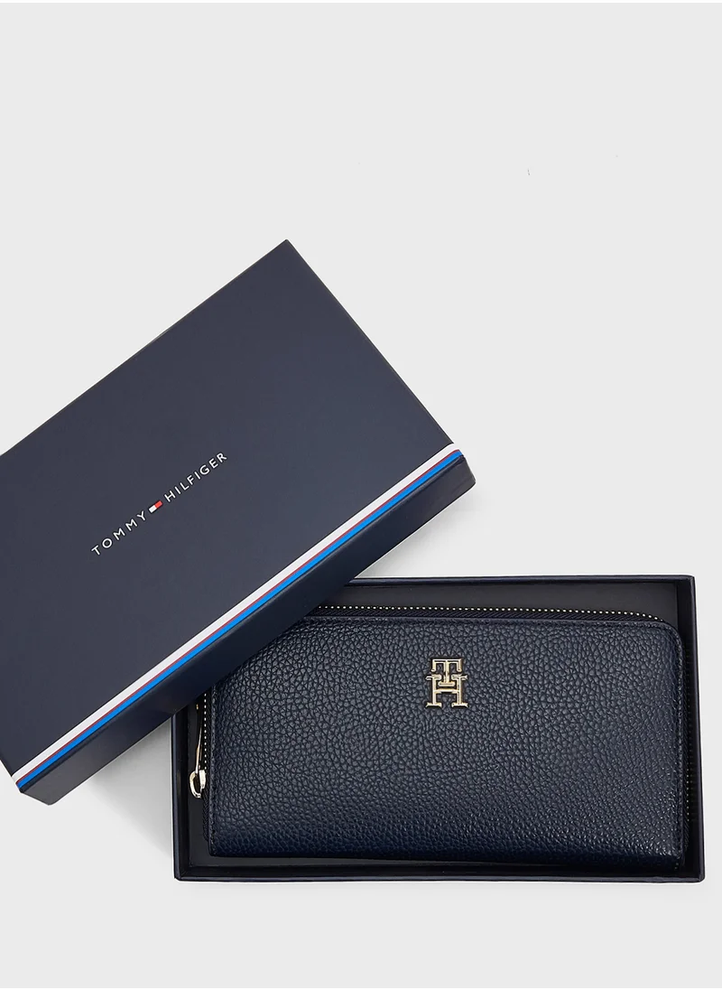 TOMMY HILFIGER Emblem Large Zip Around Wallet