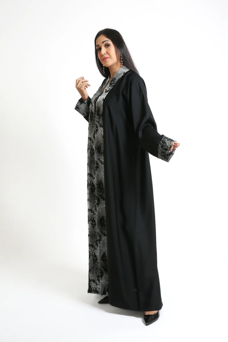 Nikias Black Nida Everyday Abaya with Printed Folded Detail