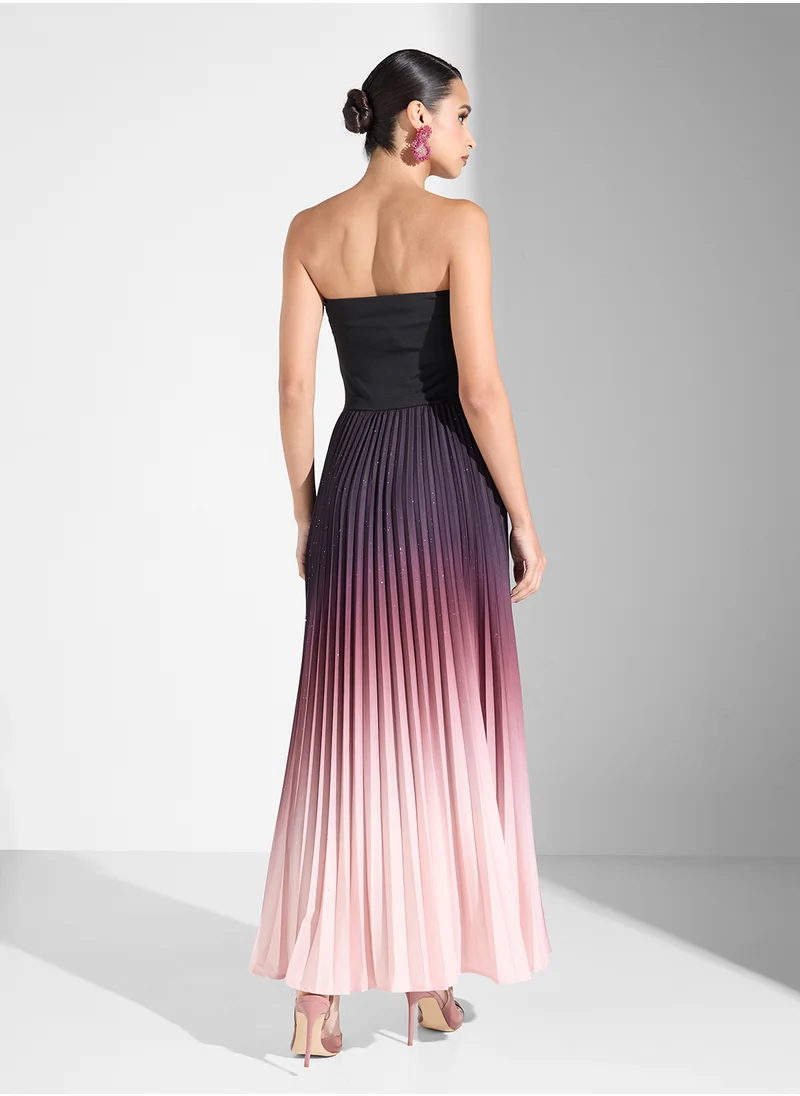 ايلا Bandeau Pleated Dress