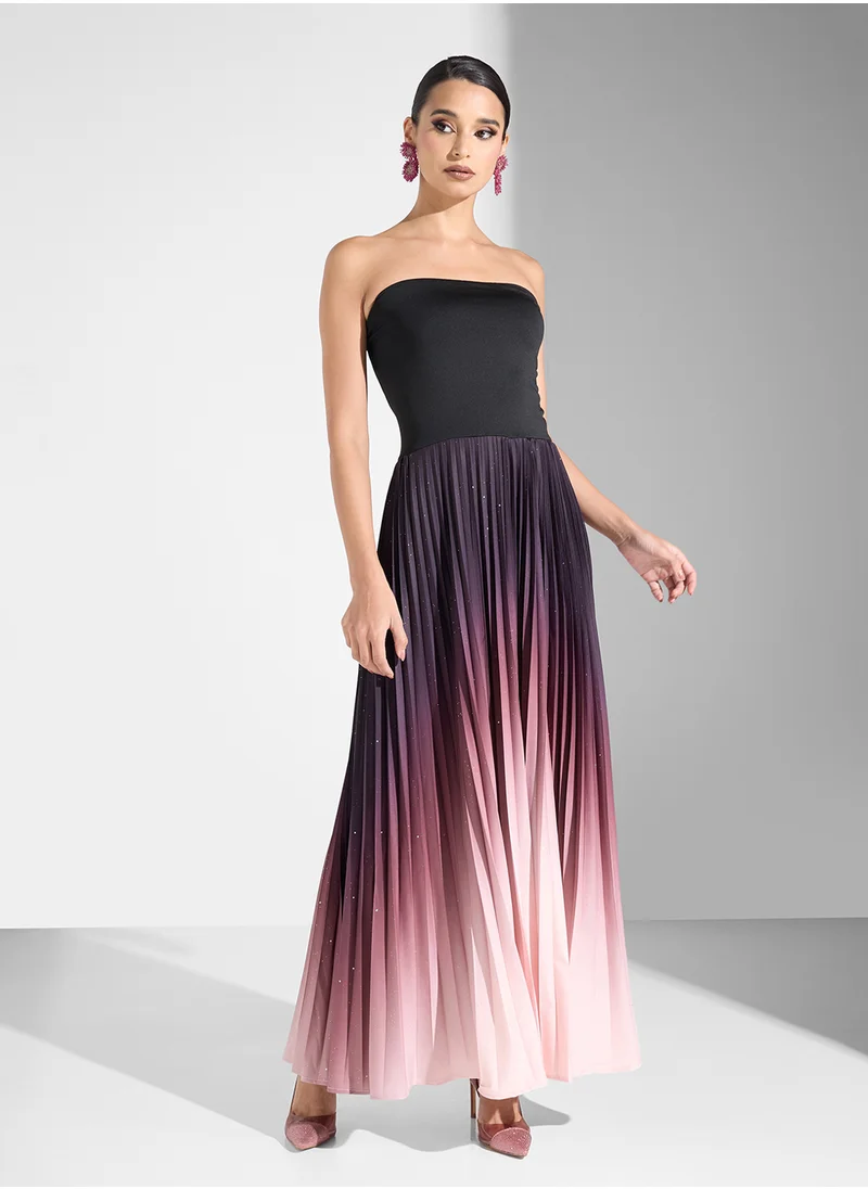 ايلا Bandeau Pleated Dress