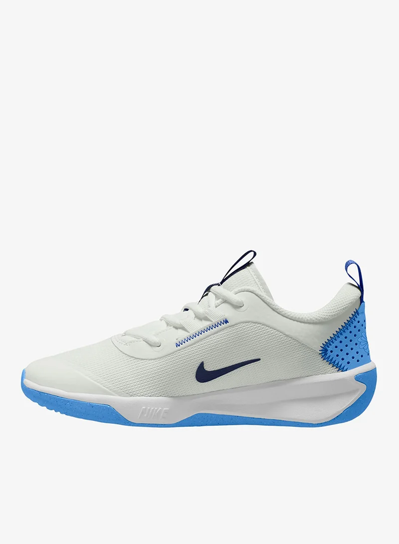 نايكي شباب أومني متعددة الملاعب جي إس