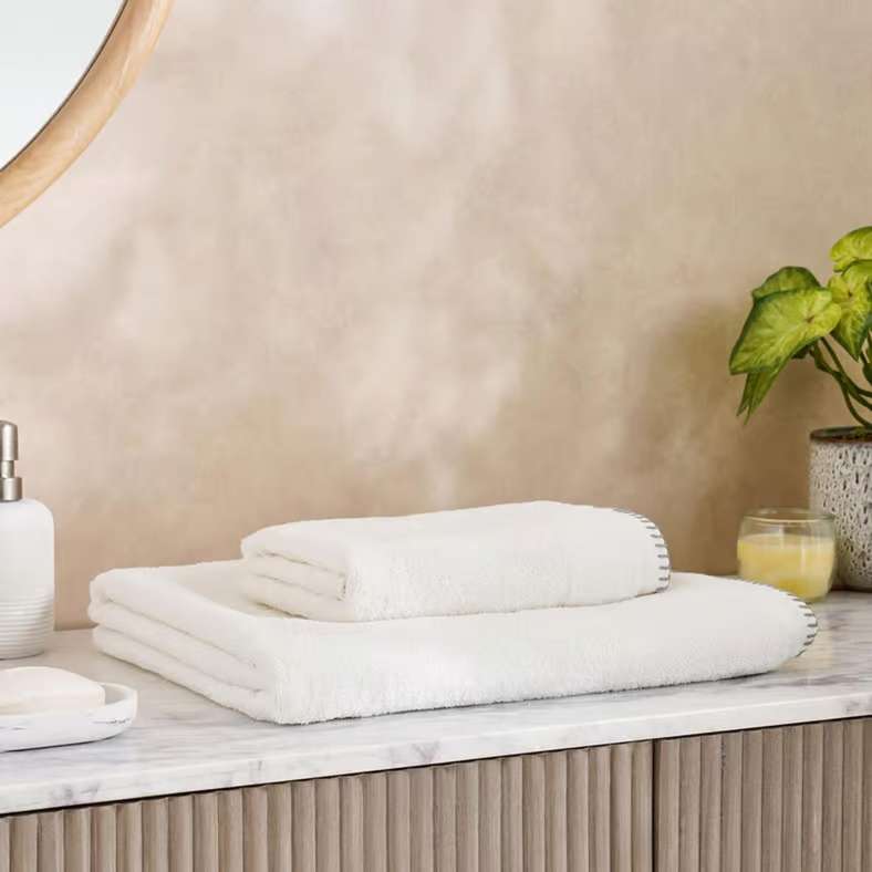 Pan Home منشفة استحمام شارلوت - بيضاء - Image 3