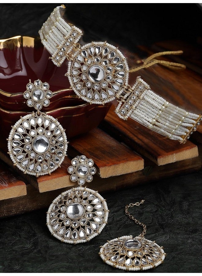 Sukkhi Decorative Round Shaped White Kundan & Beads Choker Necklace Set With Earring And Maangtika | Jewellery Set For Women (NS105502) - Image 3