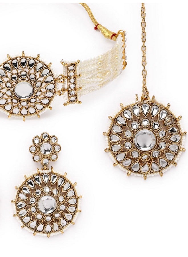 Sukkhi Decorative Round Shaped White Kundan & Beads Choker Necklace Set With Earring And Maangtika | Jewellery Set For Women (NS105502) - Image 5