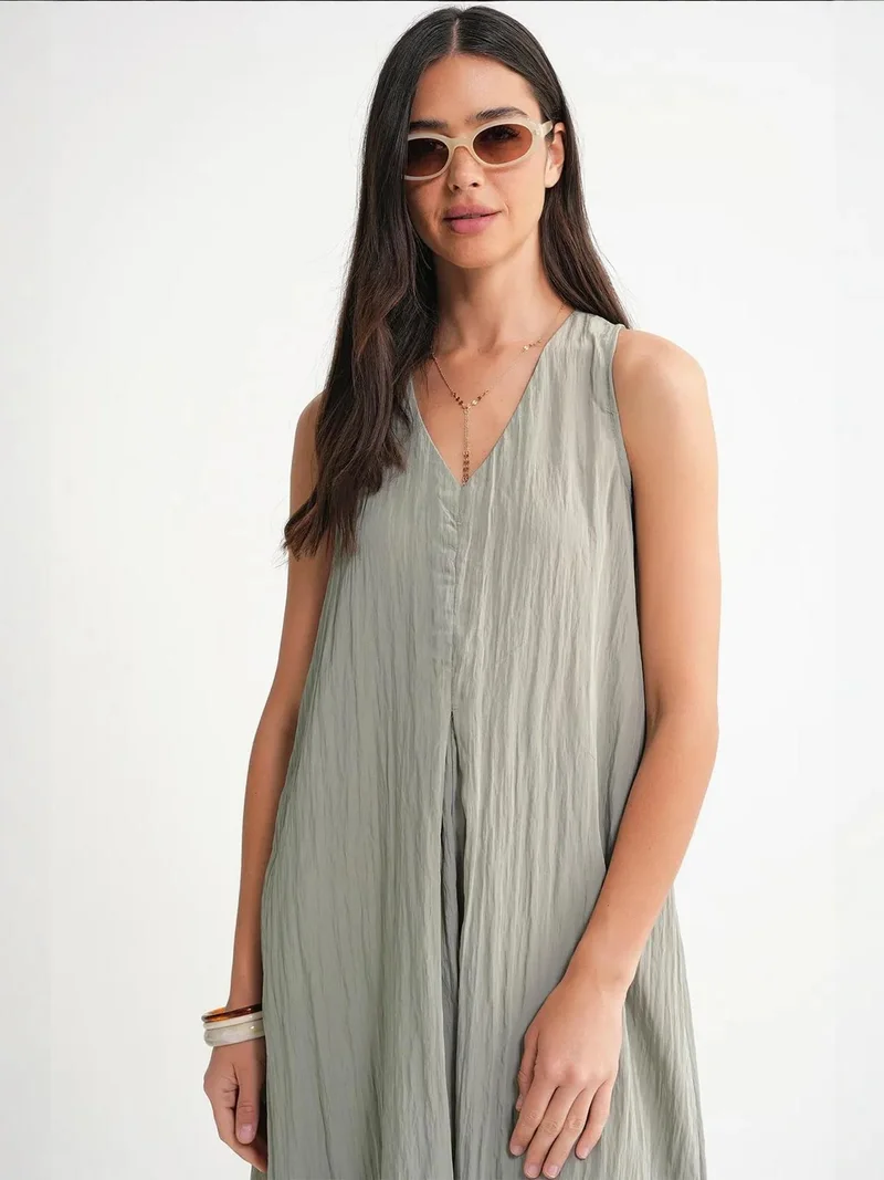 Mixray Sage Green Mixray V-Neck Maxi Dress for Women | Best Price UAE