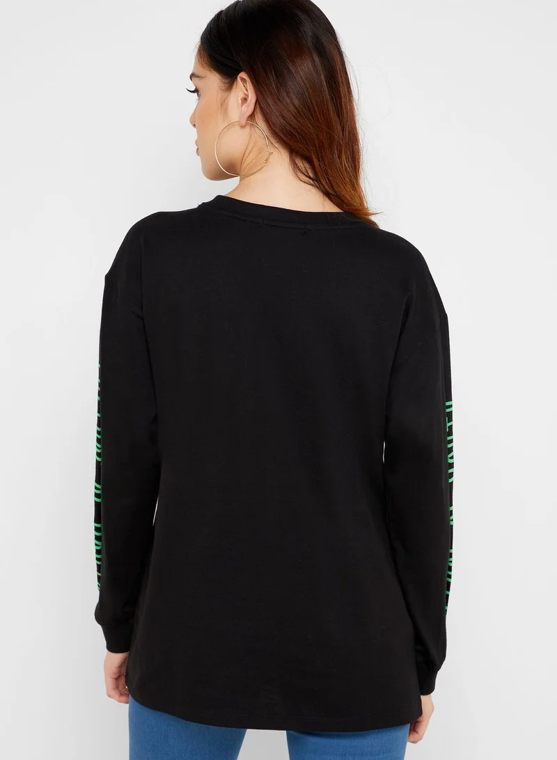 FOREVER 21 Graphic Long Sleeve T-Shirt