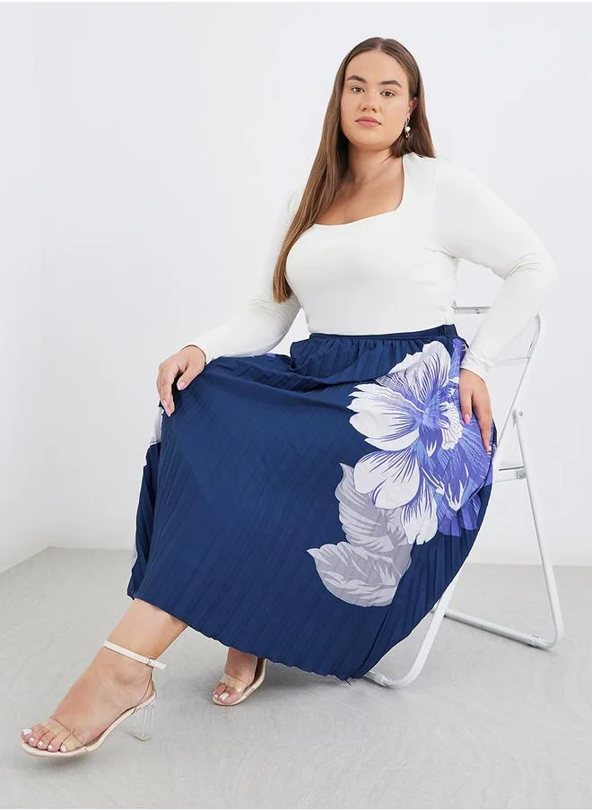 ستايلي Styli Plus Navy Midi Skirt with Pleated and Floral Print