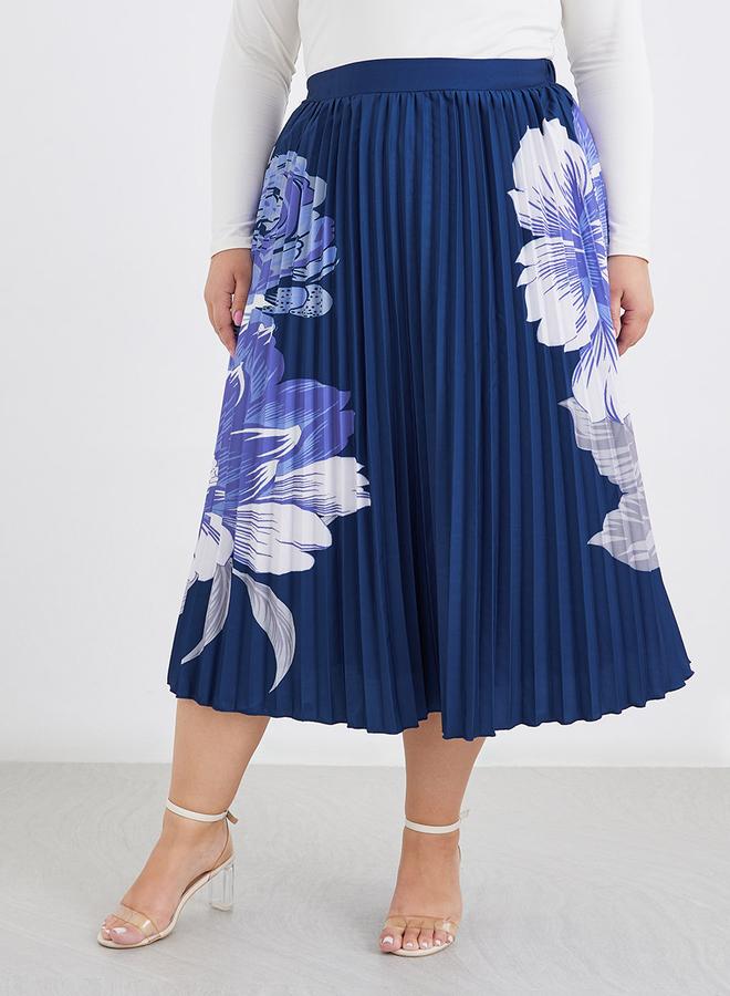 Styli Plus Navy Midi Skirt with Pleated and Floral Print - Image 3