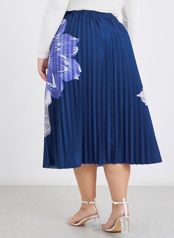 Styli Plus Navy Midi Skirt with Pleated and Floral Print - Image 5