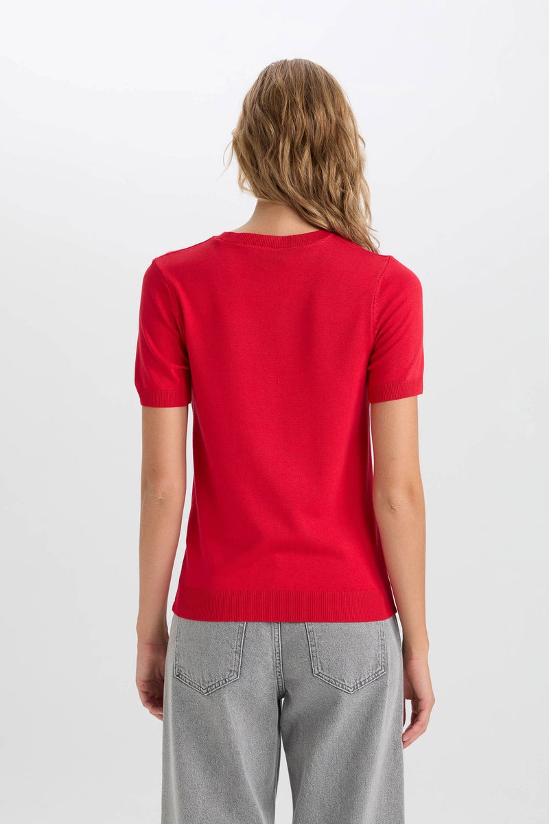DeFacto Woman Red Regular Fit Crew Neck Basic Short Sleeve Pullover  - Image 5